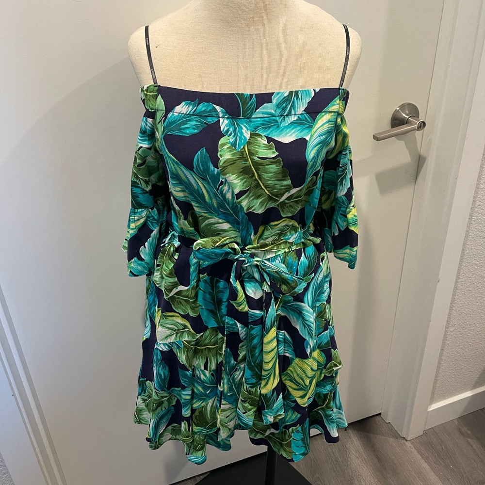 NWT Forever21 Woven Ruffle Sleeve Dress
